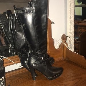 Guess black boots Size 7.5